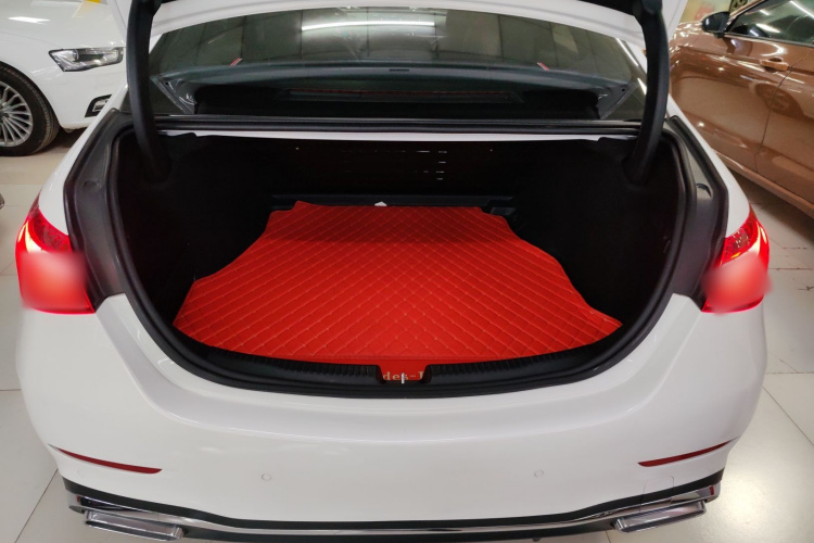 奔驰C级 2022款 改款 C 200 L 运动版局部细节23