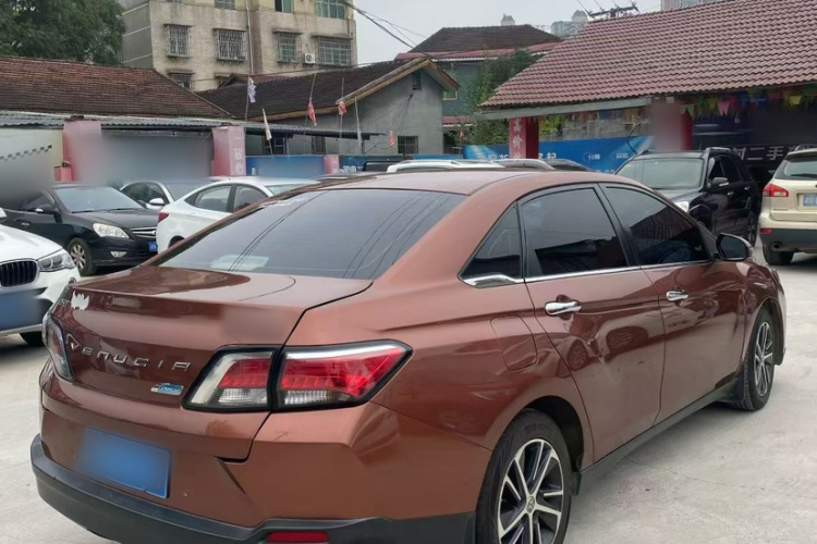 启辰D60 2019款 1.6L XL CVT智联精英版车身外观6001