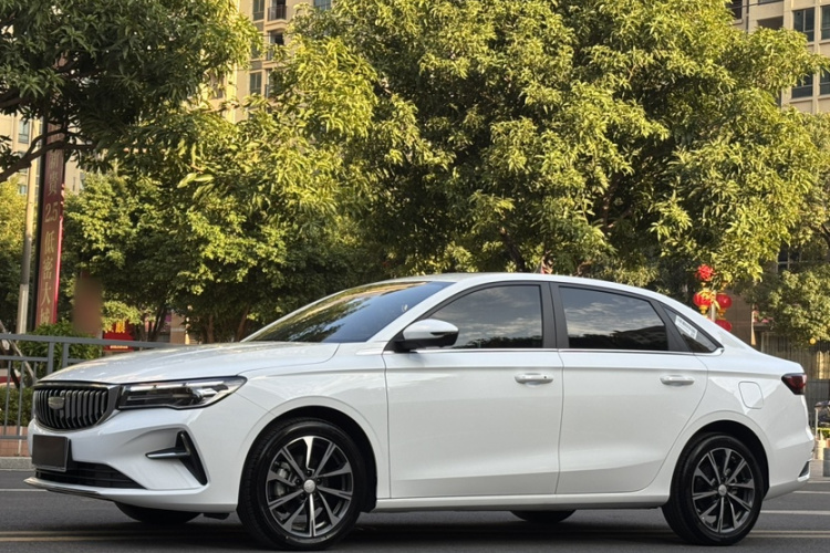 吉利汽车 帝豪 2025款 第4代 1.5L CVT尊贵型车身外观6007