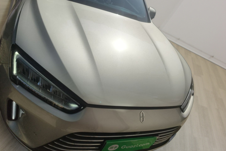 鸿蒙智行 问界M5 2022款 增程后驱标准版车身外观2