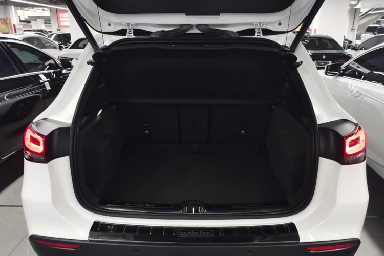 奔驰GLA 2023款 GLA 220局部细节23