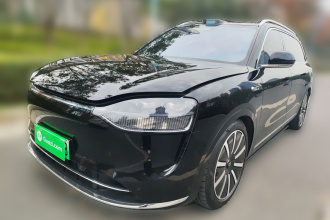 鸿蒙智行 问界M9 2025款 增程 Ultra版 52kWh 6座版