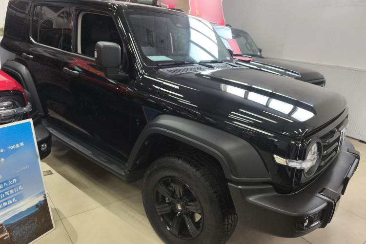 坦克300 2025款 2.4T 柴油版车身外观3