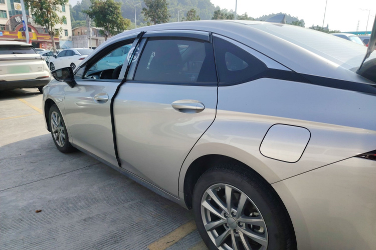 埃安 AION S 2023款 魅 580 磷酸铁锂车身外观6003