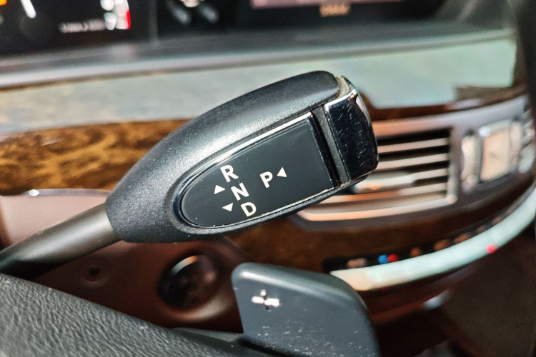 奔驰S级 2010款 S 300 L 商务型局部细节18