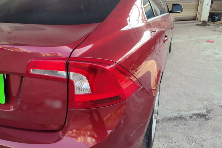 沃尔沃S60 2014款 S60L T5 智驭版车身外观6001