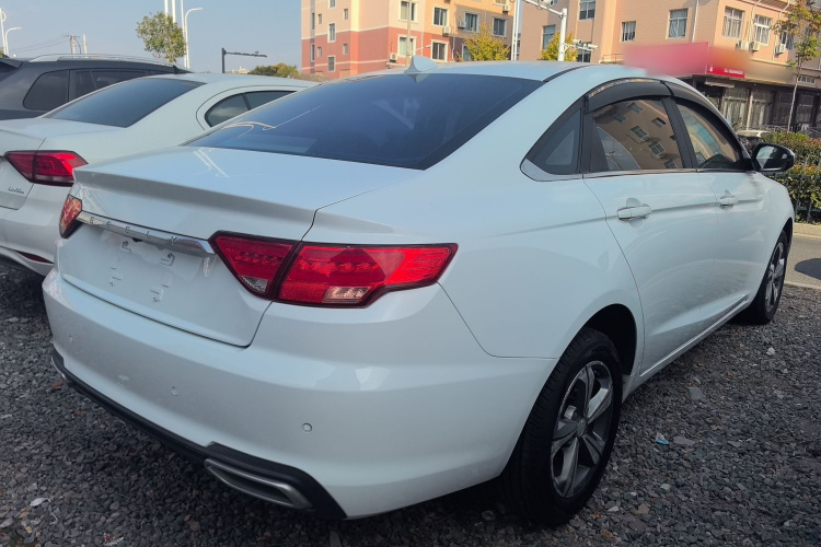 吉利汽车 帝豪GL 2017款 1.8L DCT精英型车身外观7