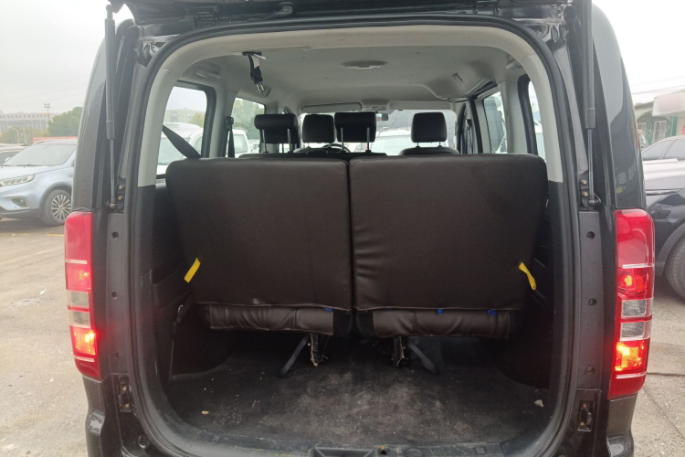 江淮瑞风 瑞风M3 2019款 创客版 1.8L 豪华型机舱底盘23