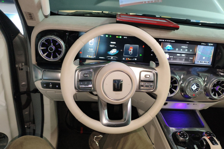 超境汽车 共创坦克300 2021款 2.0T 赛博坦克局部细节13