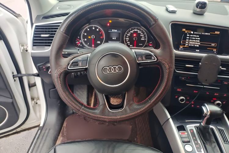 奥迪Q5(进口) 2013款 45 TFSI quattro 运动型局部细节13