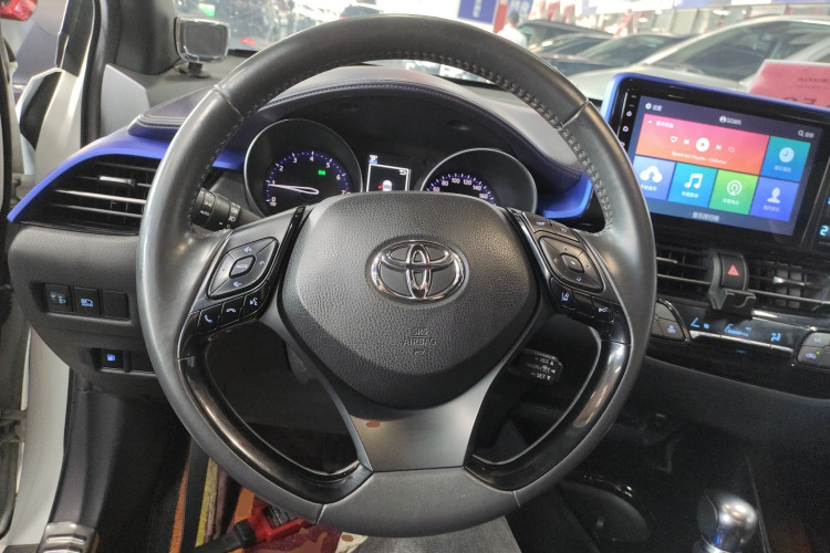 丰田 奕泽IZOA 2018款 2.0L 奕驰版 国VI中控内饰13