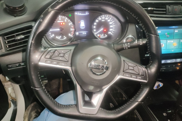 日产 奇骏 2020款 2.0L XL ITS CVT 2WD智联舒适版局部细节13