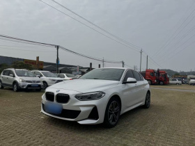 宝马1系 2022款 120i M运动版