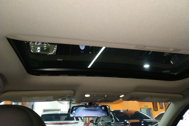 英菲尼迪Q50L 2018款 2.0T 舒适版 国VI局部细节22