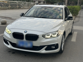 宝马1系 2017款 118i 设计套装型