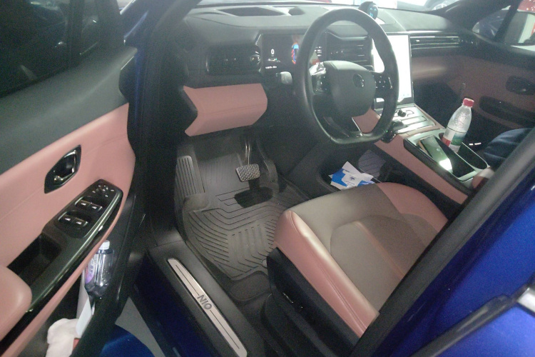 蔚来EC6 2020款 605KM 运动版中控内饰7003