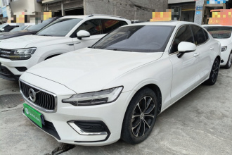 沃尔沃S60 2021款 T4 智逸豪华版