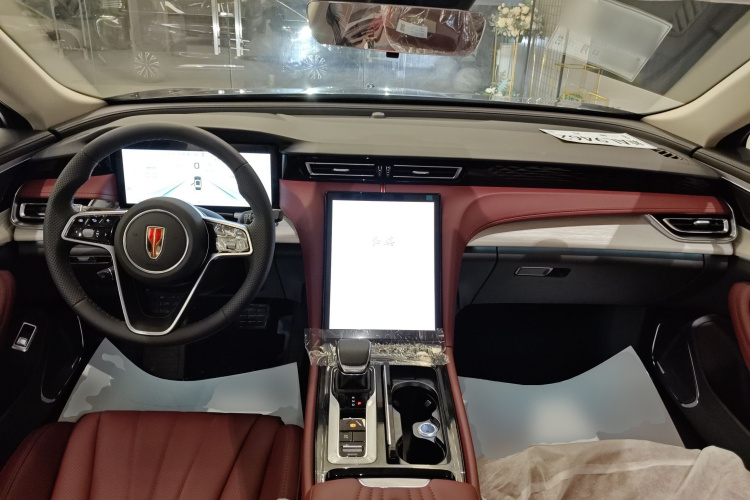 红旗H5 PHEV 2025款 170 超混版中控内饰7002