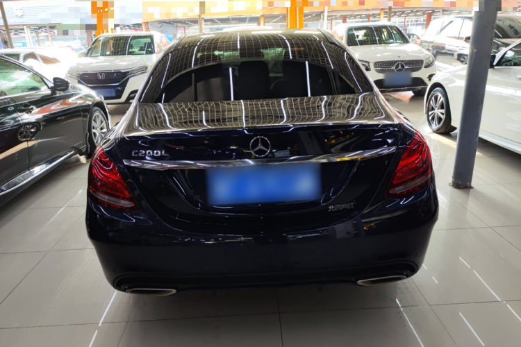奔驰C级 2017款 改款 C 200 L 运动版车身外观6
