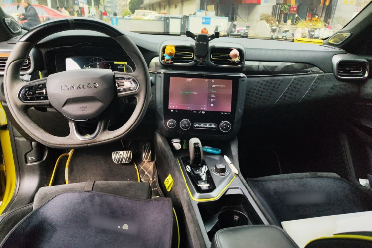 领克03 2020款 03+ 2.0TD 自动驭风版中控内饰12