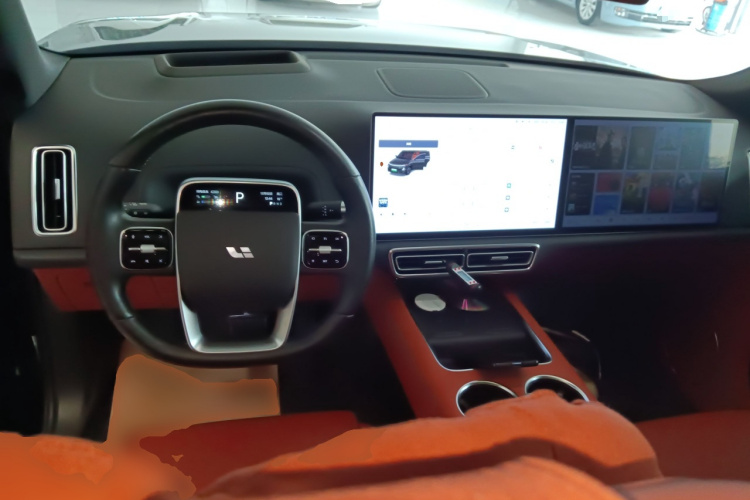 理想汽车 理想L9 2022款 Max中控内饰12