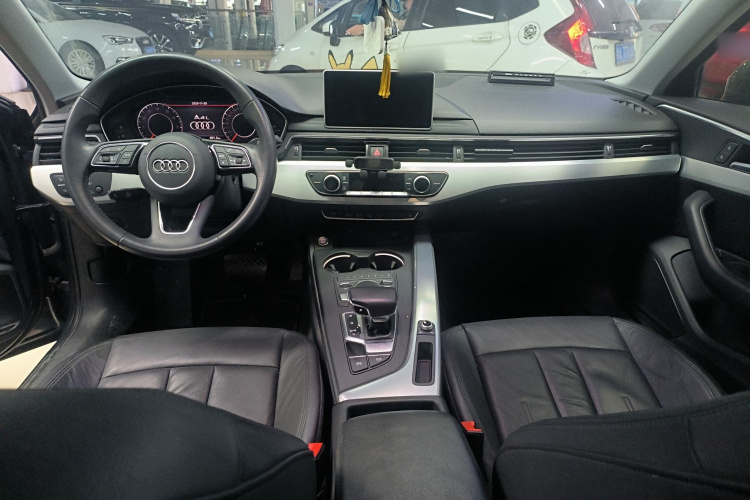 奥迪A4L 2019款 40 TFSI 时尚型 国V中控内饰7002