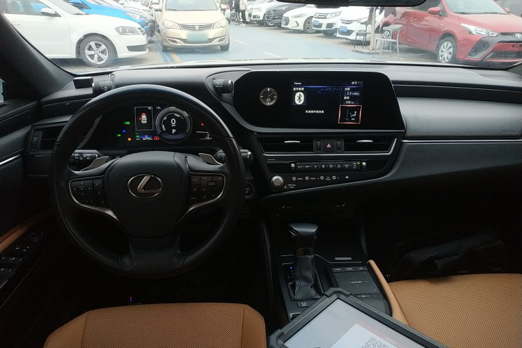 雷克萨斯ES 2021款 300h 卓越版中控内饰7002