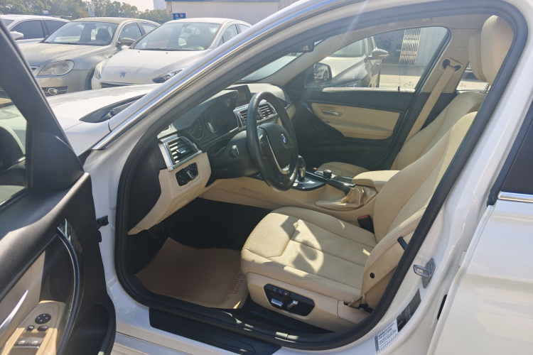 宝马3系 2017款 320Li 时尚型局部细节19