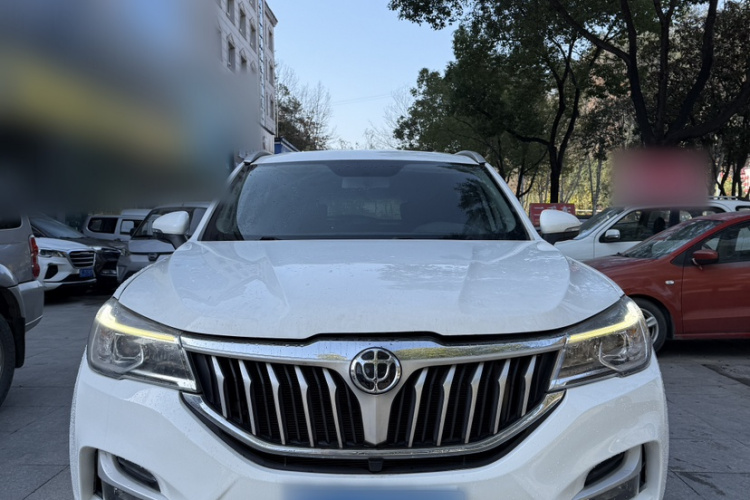 中华V6 2018款 1.5T 自动豪华型车身外观6001