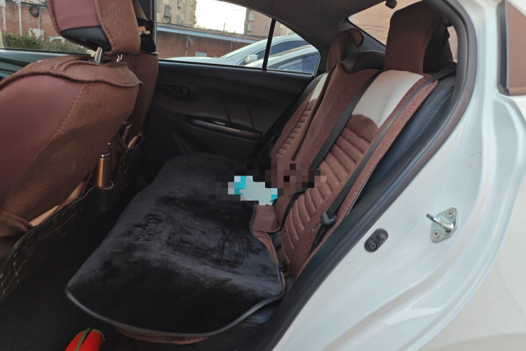 丰田 YARiS L 致享 2021款 1.5L CVT领先版中控内饰21