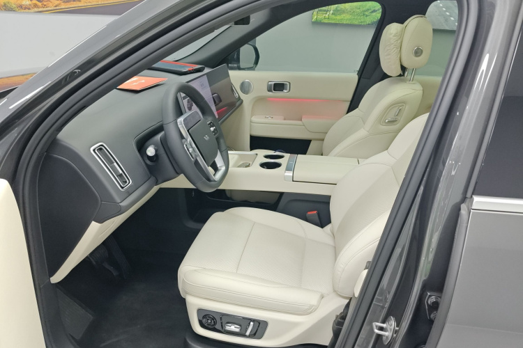 理想汽车 理想L8 2023款 Air局部细节19