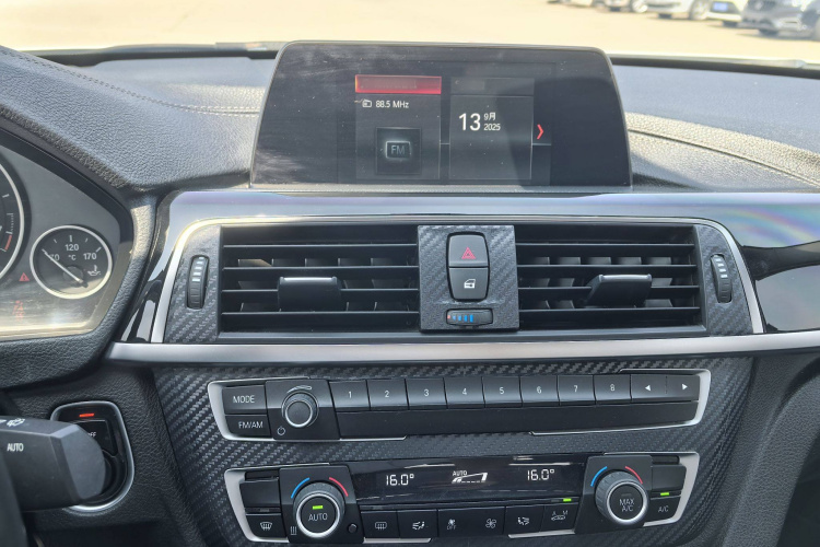 宝马3系 2018款 320Li 时尚型局部细节16