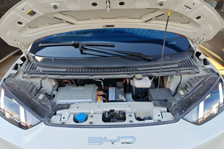 比亚迪 海鸥 2023款 飞翔版机舱底盘24