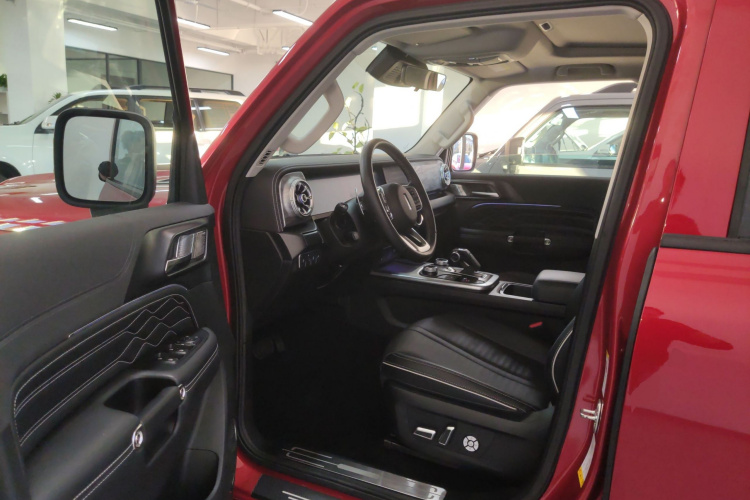 坦克300 2021款 越野版 2.0T 征服者中控内饰20