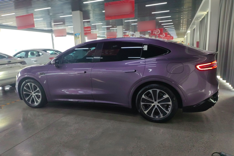 鸿蒙智行 智界R7 2024款 纯电 667km Pro车身外观4