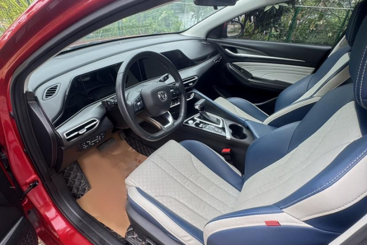 长安 逸动 2021款 PLUS 蓝鲸NE 1.4T GDI DCT旗舰型中控内饰7003