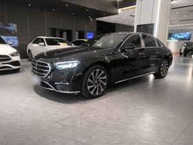 奔驰E级 2025款 E 300 L 豪华型