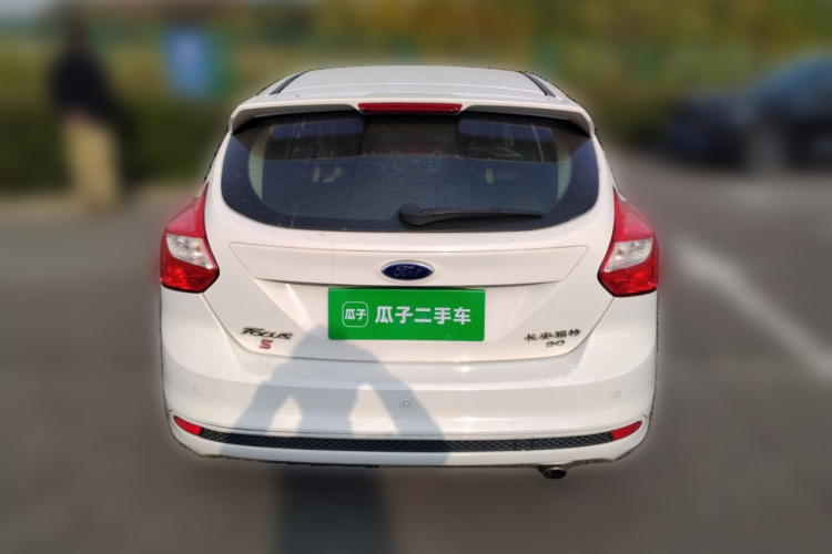 福特 福克斯 2012款 两厢 2.0L 手动豪华运动型车身外观6004