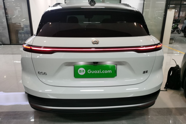 蔚来ES6 2024款 75kWh车身外观6