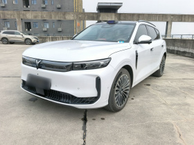 岚图汽车 岚图FREE 2025款 FREE+ 后驱乾崑版