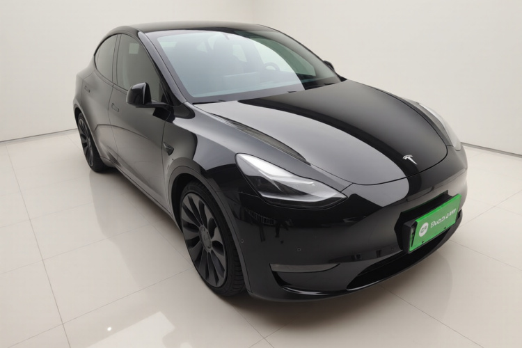 特斯拉 Model Y 2022款 Performance高性能全轮驱动版车身外观3