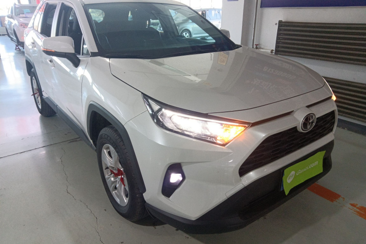 丰田 RAV4荣放 2024款 2.0L CVT两驱都市版车身外观6002