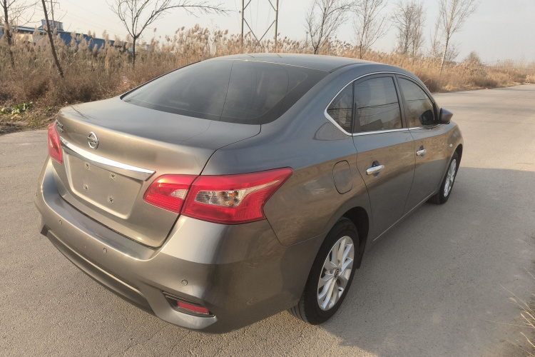 日产 轩逸 2022款 经典 1.6XL CVT豪华版车身外观7