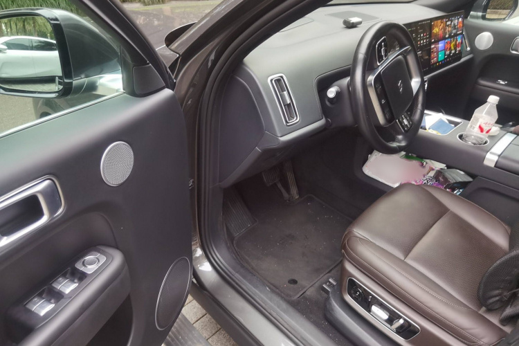 理想汽车 理想L9 2022款 Max中控内饰7003