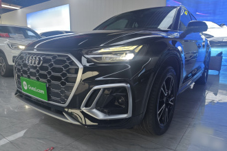 奥迪Q5L 2022款 40T 时尚动感型
