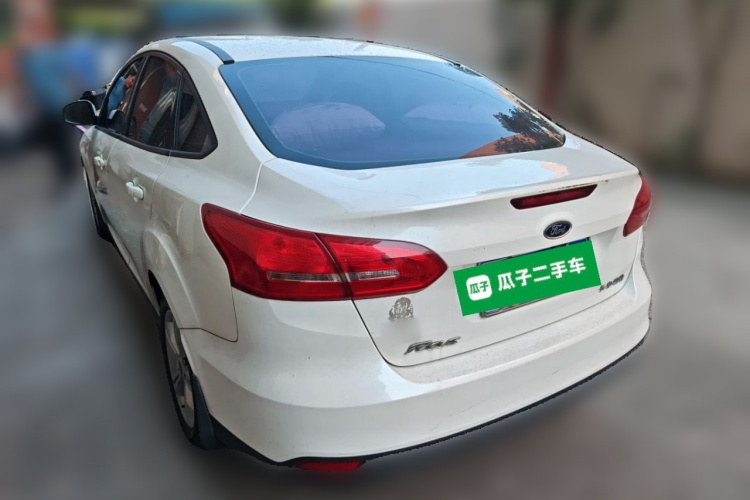 福特 福克斯 2018款 三厢经典 1.6L 自动舒适型智行版车身外观6003