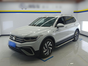 大众 途观L 2023款 300TSI 自动两驱智享版