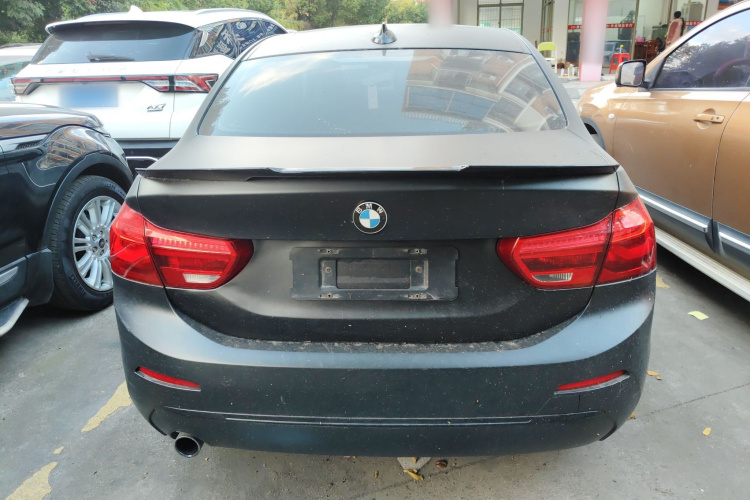 宝马1系 2018款 118i 运动型车身外观6004