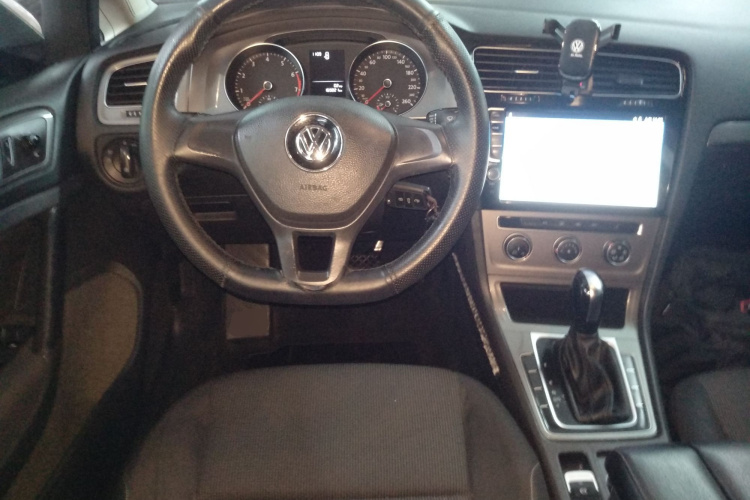 大众 高尔夫 2015款 1.6L 自动时尚型中控内饰13