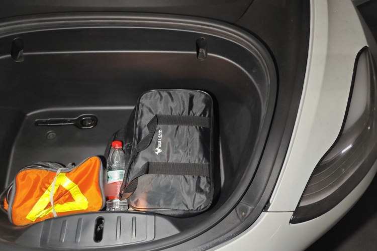 特斯拉 Model 3 2020款 改款 长续航后轮驱动版局部细节9007